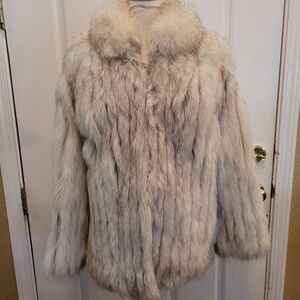Saga Fox Fur Coat Jacket Small Glamorous Luxury Smoke Free Clean